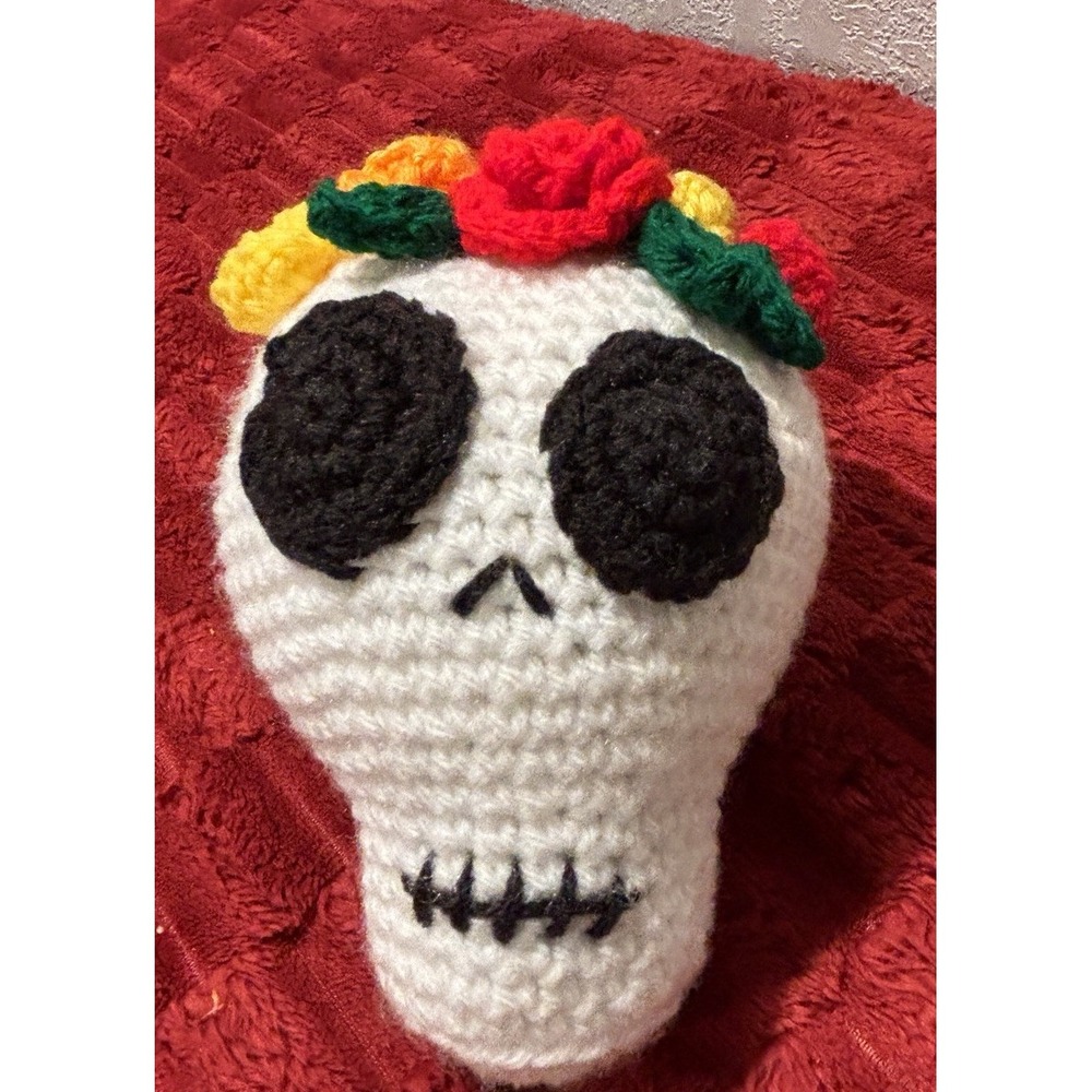 White Sugar Skull 7x4.5 Dio de Los Muertos Rose & Flower Crown Halloween Decor